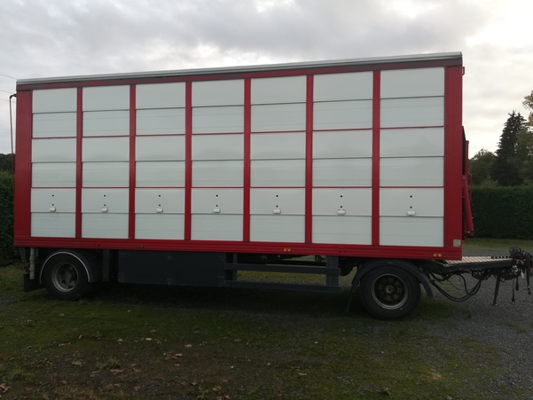 V3R004 - CARROSSERIE BETAILLERE 3NX SUR CHASSIS REMORQUE